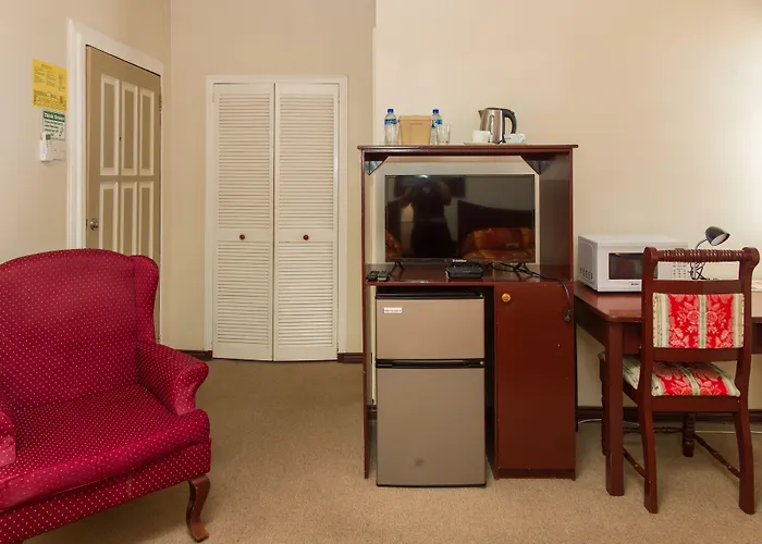 Regency Suites Hotel